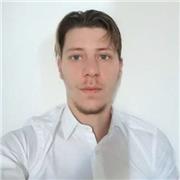 Ciao! Mi chiamo Salvatore Noto, sono laureato in Filosofia all'Università Statale di Milano. Offro un'ottima preparazione in mater